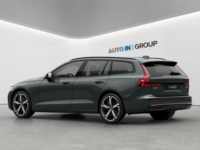 Volvo V60 (2026) B&W, Pano, HeadUP,360°kam, Nap - fotka 4 z 12