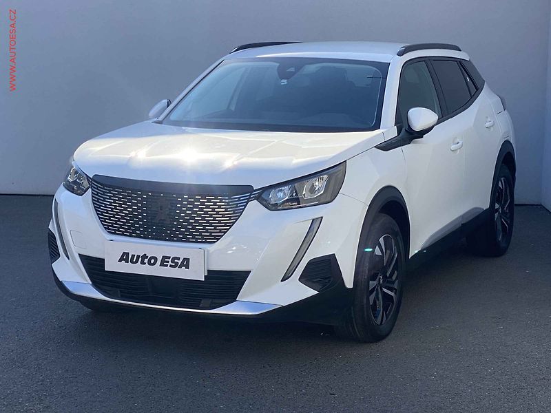 Peugeot 2008 (2021) 1.2PT, Allure, AT - fotka 3 z 17