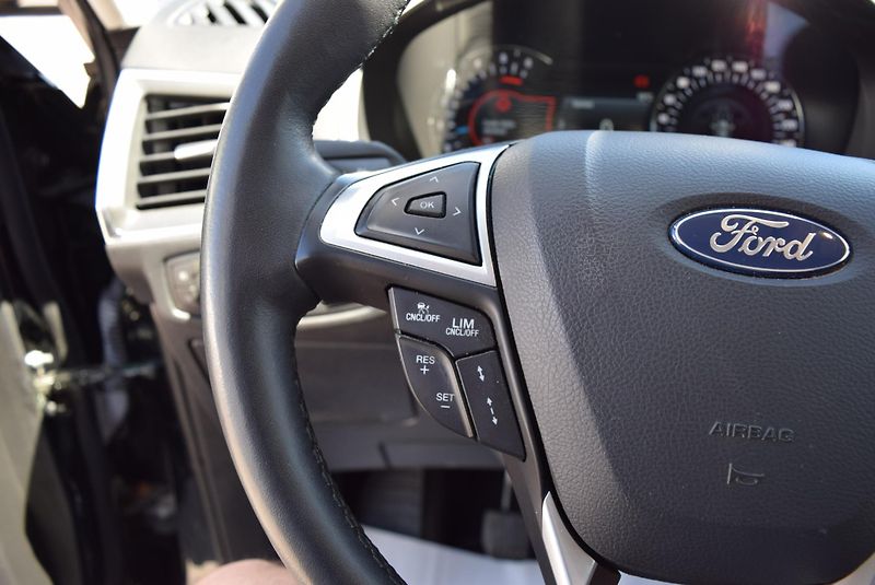 Ford S-MAX (2019) 2.0TDCi 110kw TITANIUM LED KAM - fotka 32 z 50