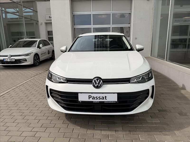 Volkswagen Passat (2025) 1,5 eTSI 110 kW mHEV - fotka 2 z 19