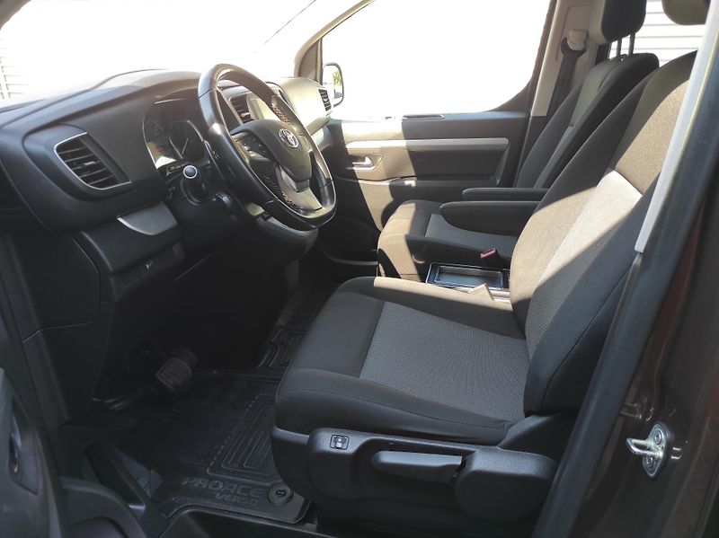 Toyota ProAce Verso 2,0D-4D130kW,L2, Shuttle,ČR - fotka 9 z 44