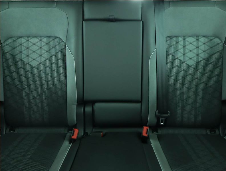 Volkswagen Tiguan (2023) R-Line 2.0 TDI - fotka 10 z 17