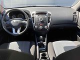 Kia Ceed (2010) 1.4 CVVT, Klima - náhled 8