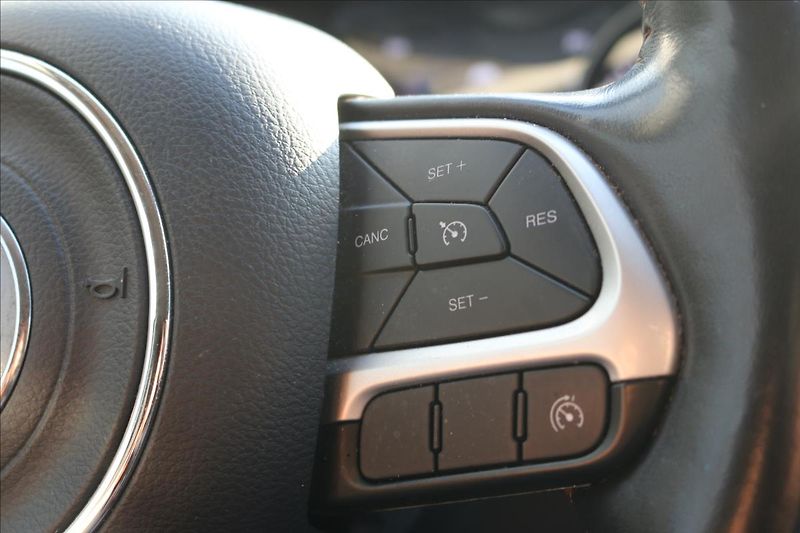 Jeep Compass 1,3 110 kW , ČR - fotka 19 z 47