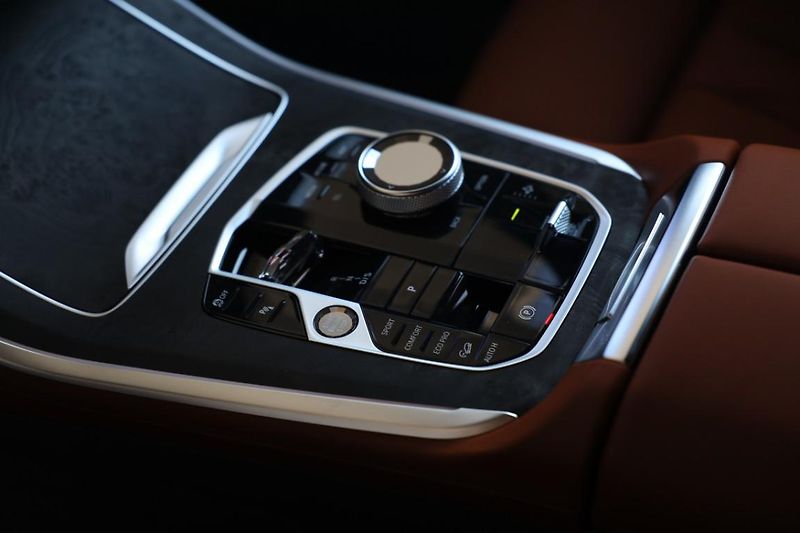 BMW X5 xDrive30d - fotka 12 z 18