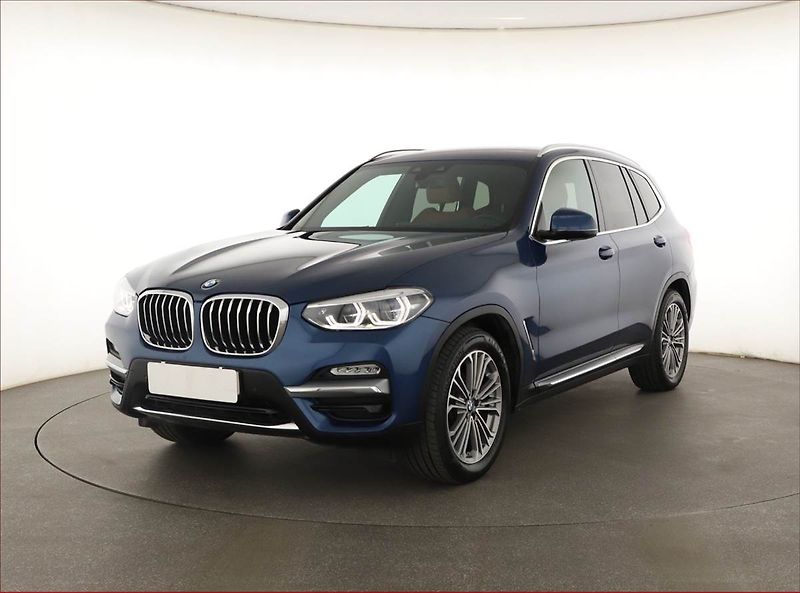 BMW X3 (2018) Luxury line xDrive20d - fotka 2 z 20
