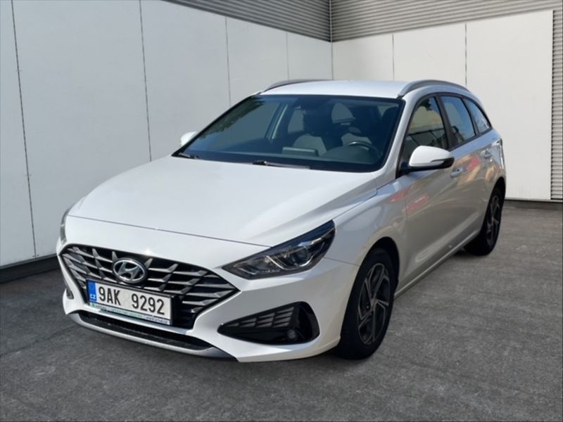 Hyundai i30 1,0 TGDI Family Comfort - fotka 3 z 11