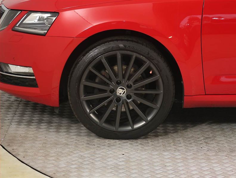 Škoda Octavia (2019) Style 1.5 TSI, Serv.kniha - fotka 15 z 19