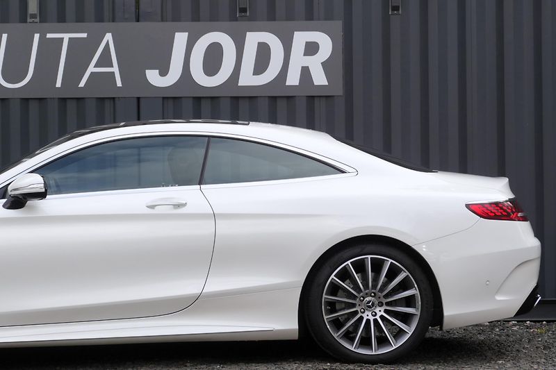 Mercedes-Benz Třídy S S560 Coupe 4Matic, ČR, Masáže - fotka 3 z 44