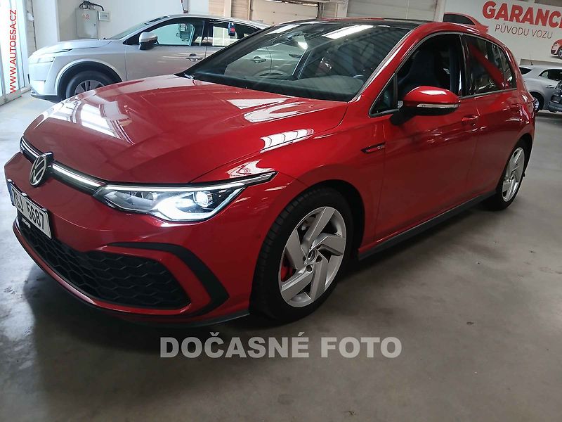 Volkswagen Golf (2021) 2.0 TSI - fotka 1 z 3