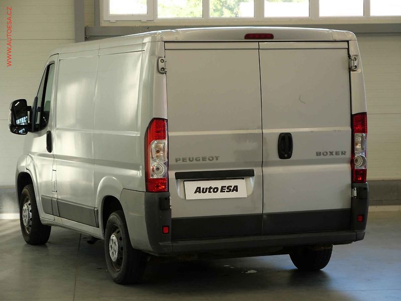 Peugeot Boxer (2012) 2.2HDi L1H1 - fotka 6 z 17