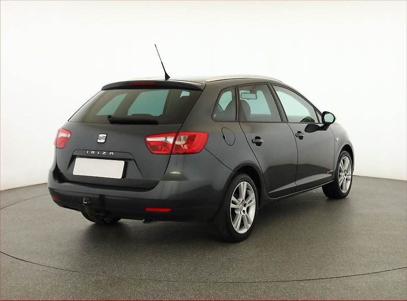Seat Ibiza (2011) 1.4 16V, nová STK, Tažné - fotka 5 z 13