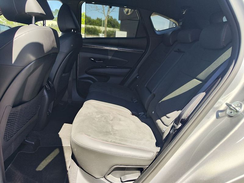 Hyundai Tucson 1.6 T-GDi/110kW N-Line Style - fotka 16 z 43