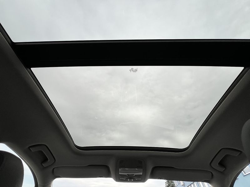 Audi Q5 2.0TFSi 155KW QUATTRO AUTOMAT - fotka 35 z 41