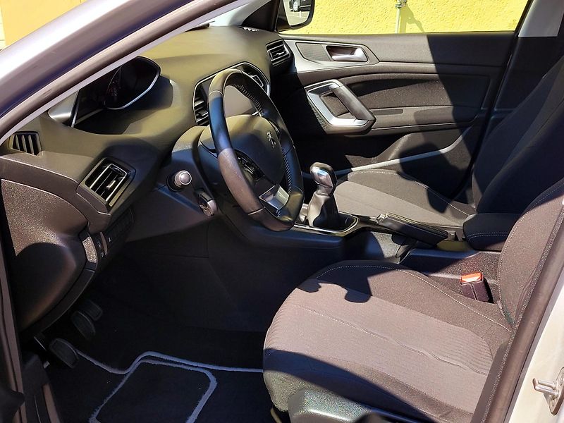 Peugeot 308 HDi DIGIKLIMA,MÁLO NAJETO    - fotka 29 z 47