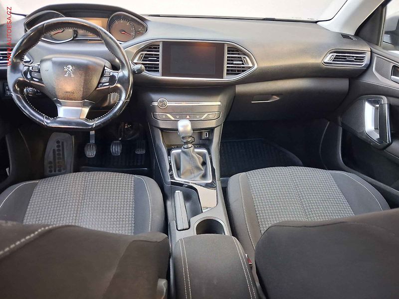 Peugeot 308 (2018) 1.5HDi, ČR, Navi, AC - fotka 8 z 18