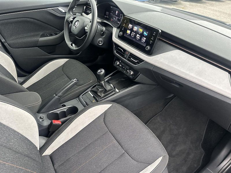 Škoda Scala (2024) 1.0 TSI Top Selection - fotka 9 z 26
