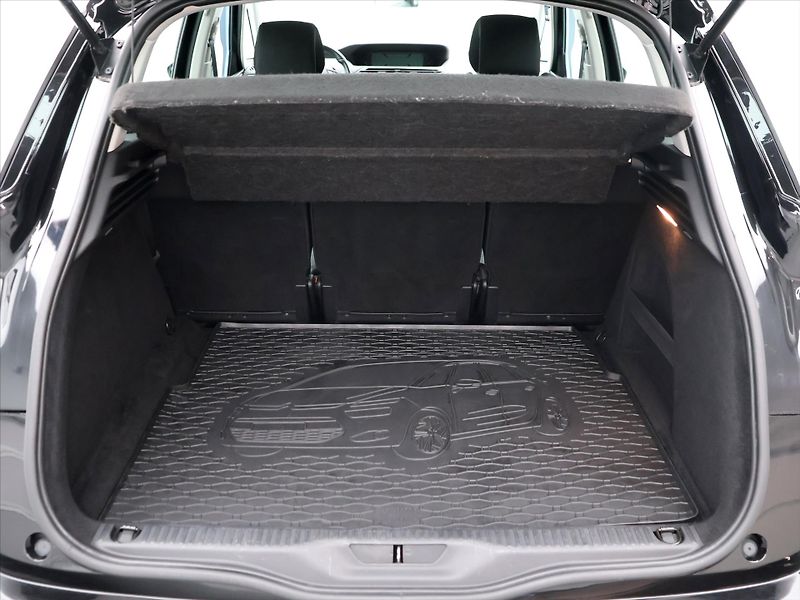 Citroën C4 Picasso 1,6 HDi 73kW Live Aut.klima - fotka 10 z 27