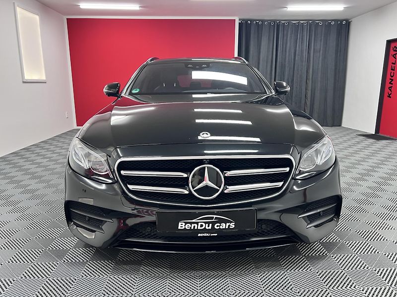 Mercedes-Benz Třídy E E 450, 270 kW, 4Matic, AMG - fotka 2 z 50