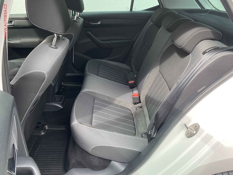Škoda Fabia (2021) 1.0 TSi, 1.maj,ČR, Style - fotka 10 z 17