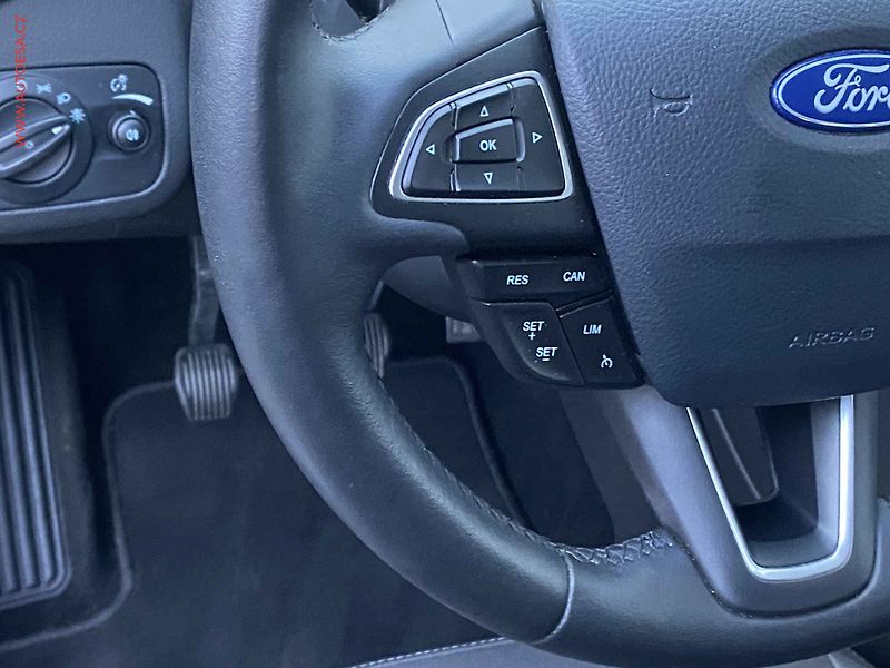 Ford Kuga (2019) 1.5 EB, Titanium, +kola - fotka 13 z 19