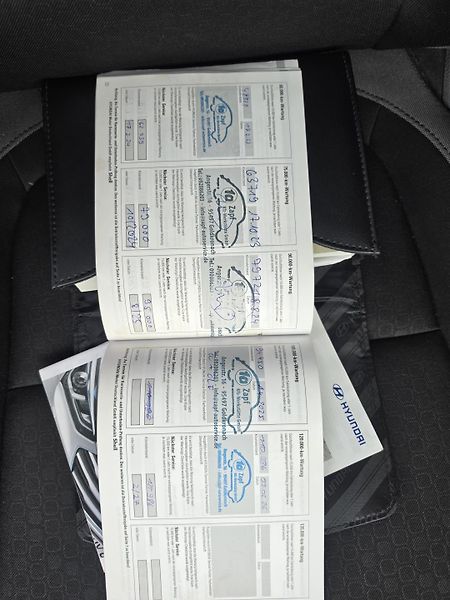 Hyundai Kona 1.0 T  - fotka 19 z 24