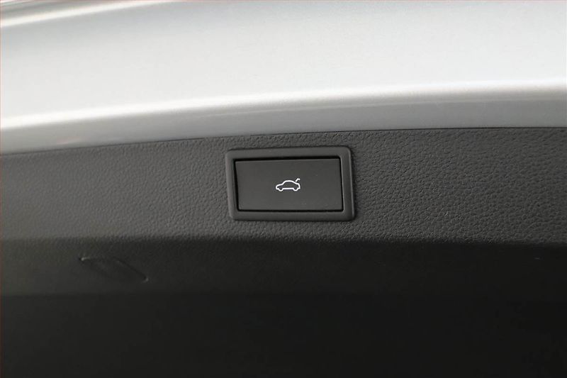 Škoda Karoq (2025) 2.0 TDI, SPORTLINE, AUTOMAT - fotka 17 z 19