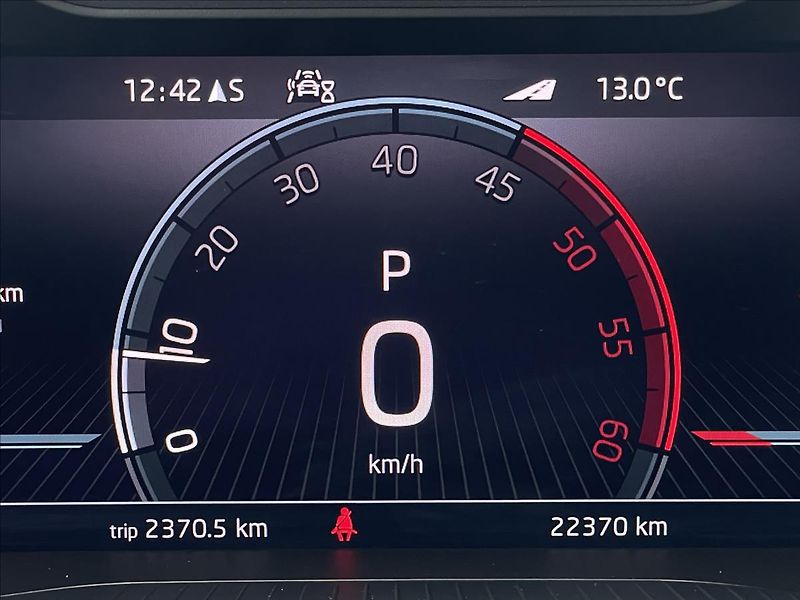 Škoda Karoq 2,0 TDI 4x4 DSG Style - fotka 10 z 24