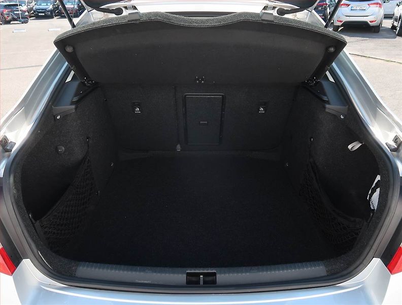 Škoda Octavia (2018) Ambition Plus 1.4 TSI - fotka 13 z 21