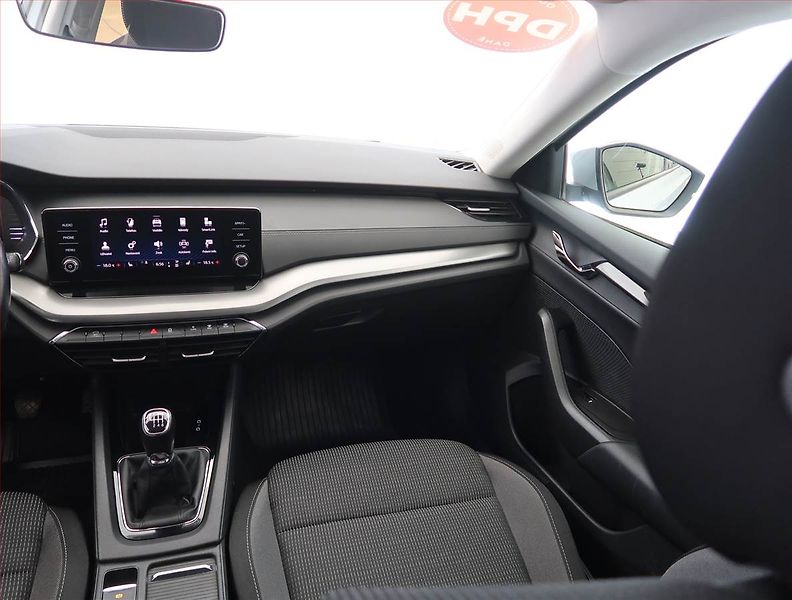 Škoda Octavia (2022) Ambition 2.0 TDI, ČR,1.maj - fotka 8 z 24