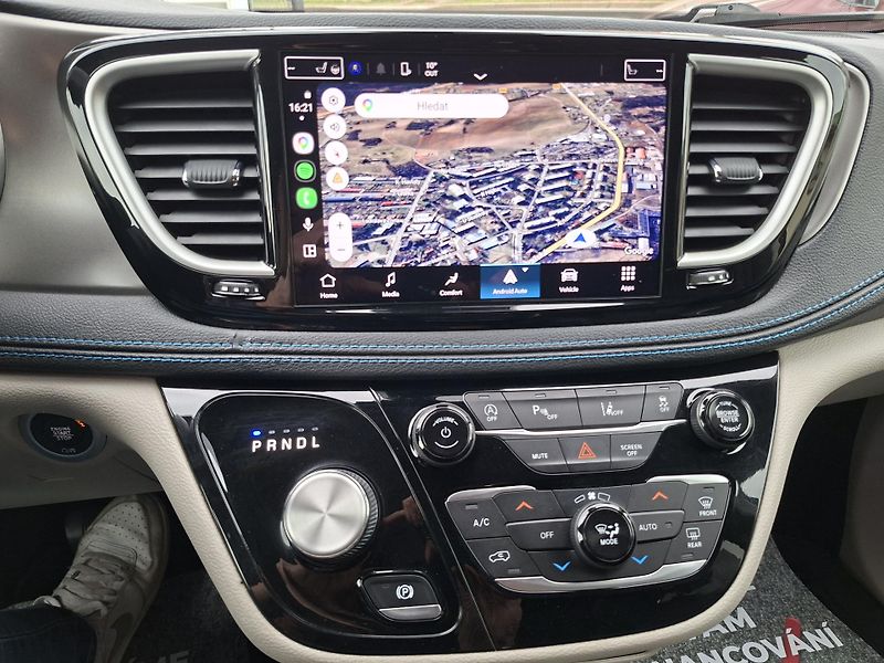 Chrysler Pacifica (2021) 3,6L adapt,anroid, REZERVACE - fotka 27 z 50