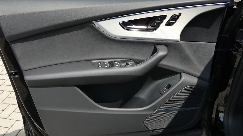 Audi Q8 50 TDi quattro Tiptronic - fotka 8 z 29