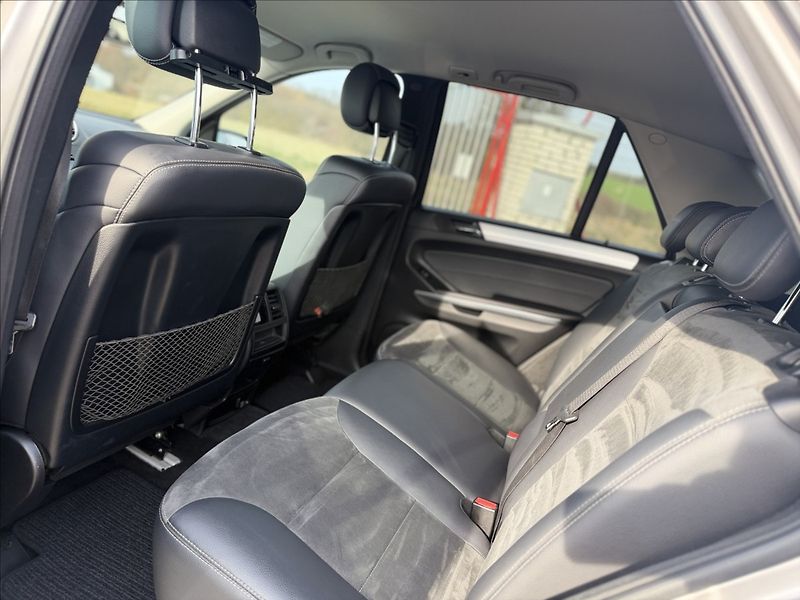 Mercedes-Benz Třídy M 3,0 320CDI 4-MATIC A/T DPH - fotka 20 z 30