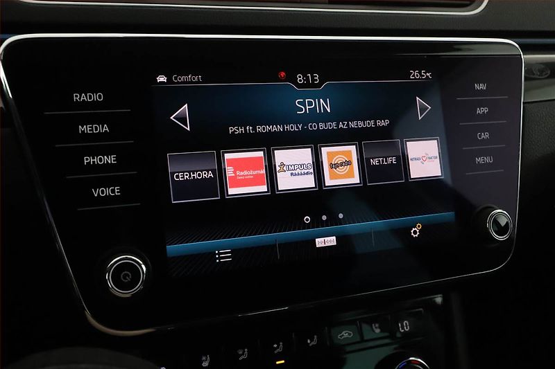 Škoda Superb (2018) Laurin&Klement 2.0 TDI, 4X4 - fotka 12 z 23