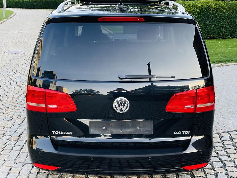 Volkswagen Touran 2.0TD MAN 7MÍST SERVISKA TAŽNÉ - fotka 13 z 48