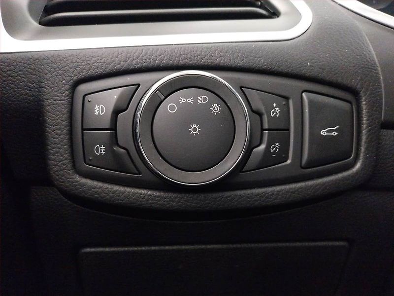 Ford Galaxy (2016) Titanium 2.0 TDCi, 7 míst - fotka 22 z 22