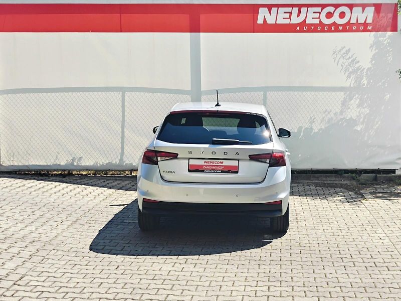 Škoda Fabia (2025) 1,0 TSI 70 kW 130 LET PREMIUM - fotka 7 z 39