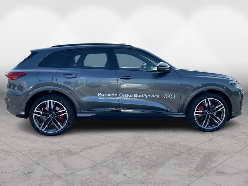 Audi Q5 E-HYDBID QUATTRO - fotka 8 z 29