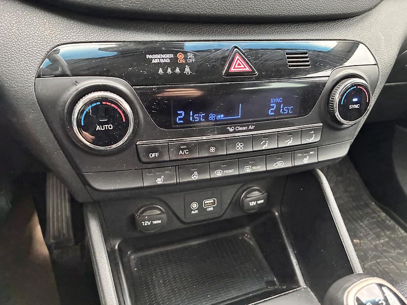Hyundai Tucson 1.7CRDi 85kW TRIKOLOR PLUS  - fotka 20 z 23
