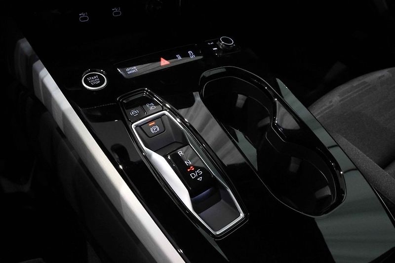 Audi A6 TDI quattro 360 NezTop Matrix - fotka 12 z 16