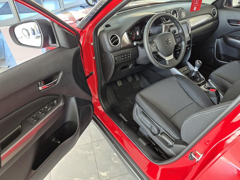 Suzuki Vitara (2026) 1,4 BJ Premium Hybrid 4x4  - fotka 5 z 7