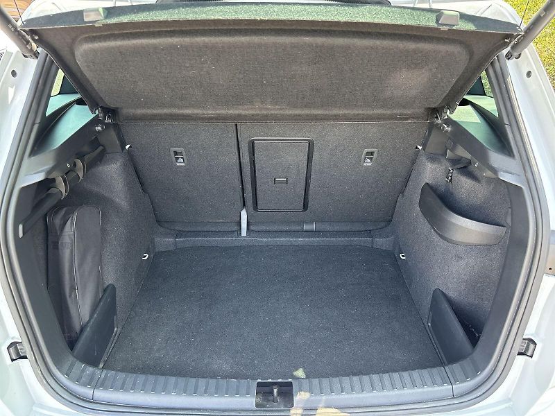 Škoda Karoq (2024) 1.5 TSI DSG Sportline - fotka 32 z 33