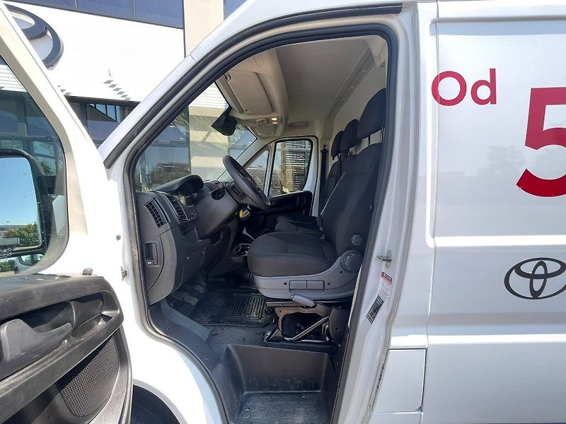 Toyota Proace Max 2.2D 120k 6 MT Life - fotka 11 z 24