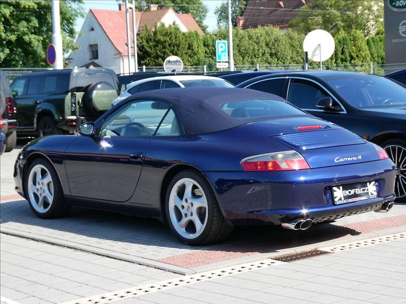 Porsche 911 3,6 Carrera 4 Cabrio,4x4,Autom - fotka 9 z 29