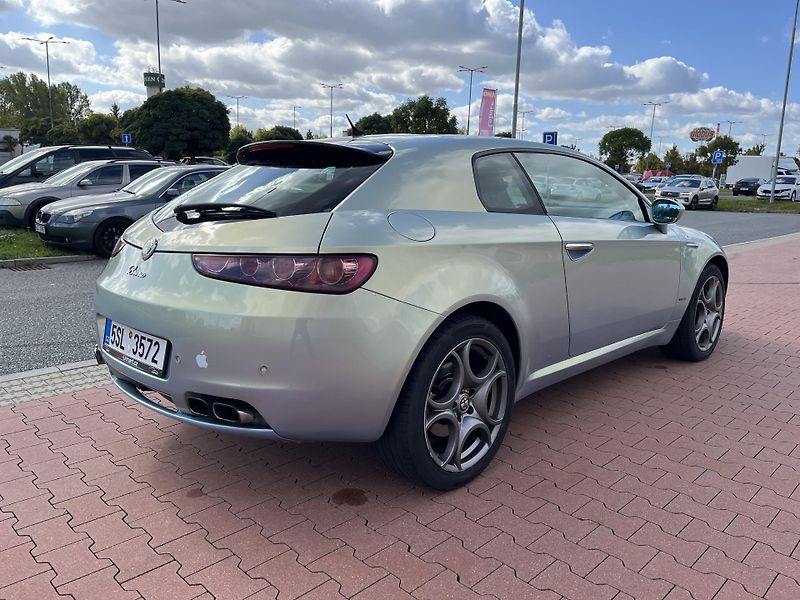 Alfa Romeo Brera 3.2 JTS ČR - fotka 5 z 37
