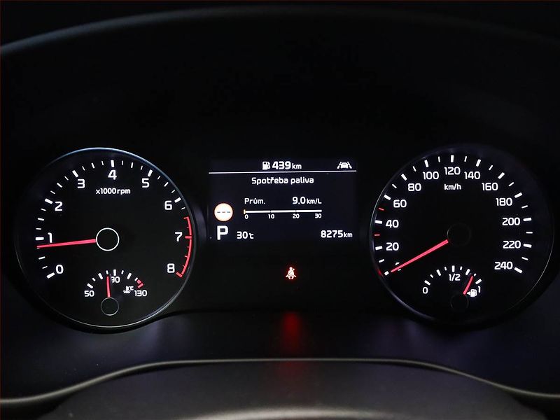 Kia Sportage (2021) GT Line 1.6 T-GDI - fotka 9 z 19
