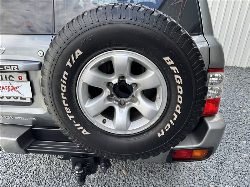 Nissan Patrol 3,0 Di GR Wagon 4X4 - fotka 45 z 50
