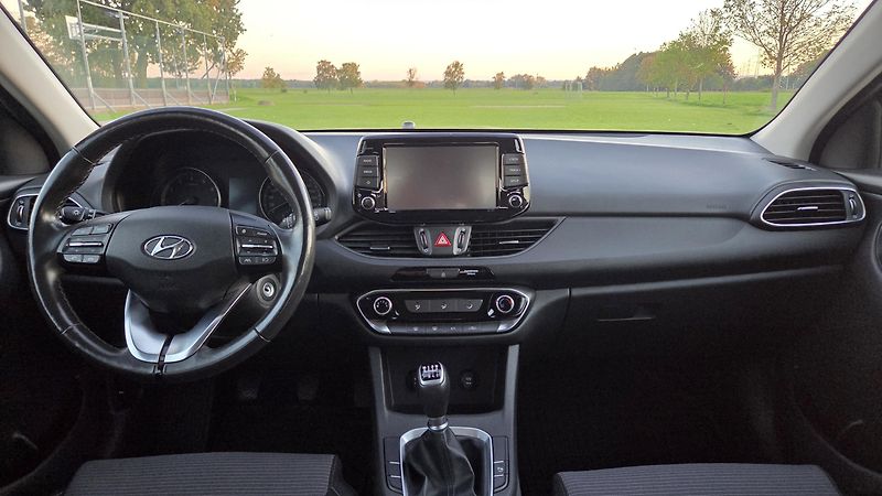 Hyundai i30 1.0 TGDI 120 Comfort, CZ, DPH - fotka 15 z 27