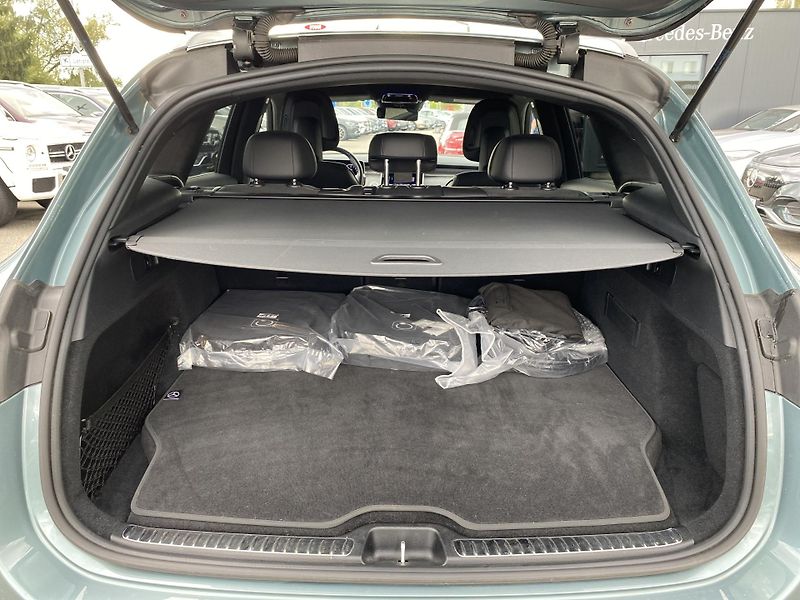 Mercedes-Benz GLC GLC 300 de 4MATIC AMG - fotka 16 z 27