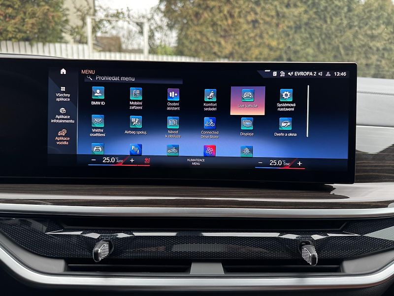 BMW X7 40i-INDIVID-MASÁŽE-R22-TAŽ. - fotka 27 z 47